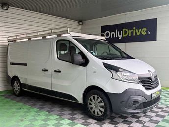  Voir d&eacute;tails -Renault Trafic DCI 115 Grand confort &agrave; Saint-Fulgent (85)