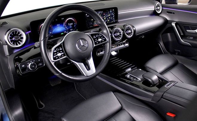 Mercedes Classe A 250 E 160+102CH STYLE LINE 8G-DCT CUIR N Gris de 2021