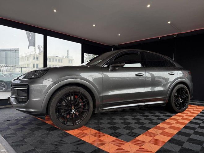 Porsche Cayenne Coup� 3.0i V6 E-Hybrid 470 GRIS FONCE de 2024