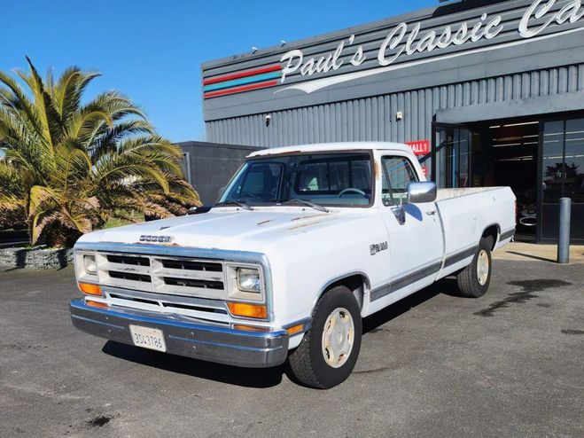 Dodge Ram D100 Blanc de 1989