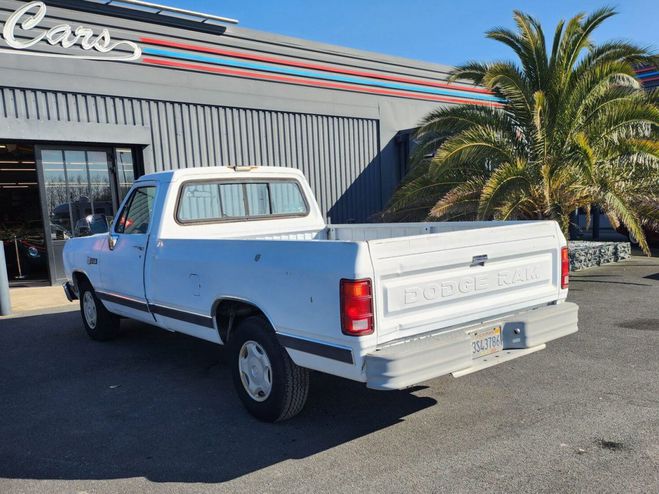 Dodge Ram D100 Blanc de 1989