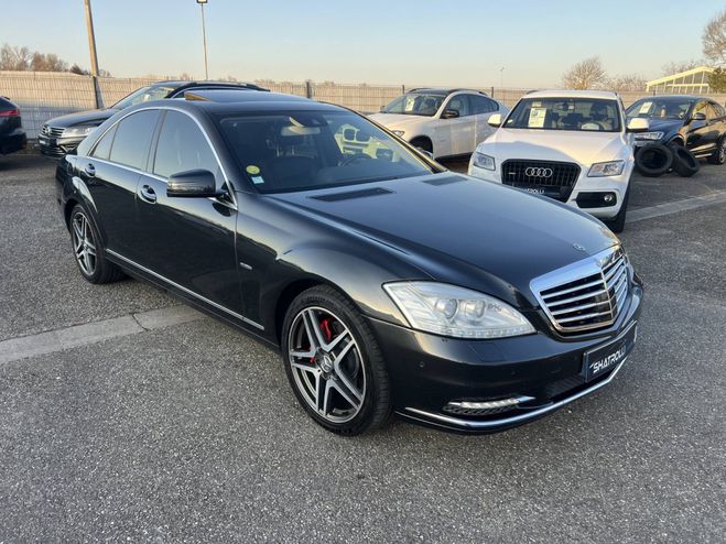 Mercedes Classe S III (W221) 350 3.0 CDI 258ch V6 BE 7G-TR NOIR de 2011