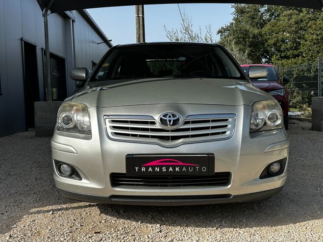 Toyota Avensis MC 2.0 D-4D 126cv Techno Pack / Si�ges C Gris de 2007