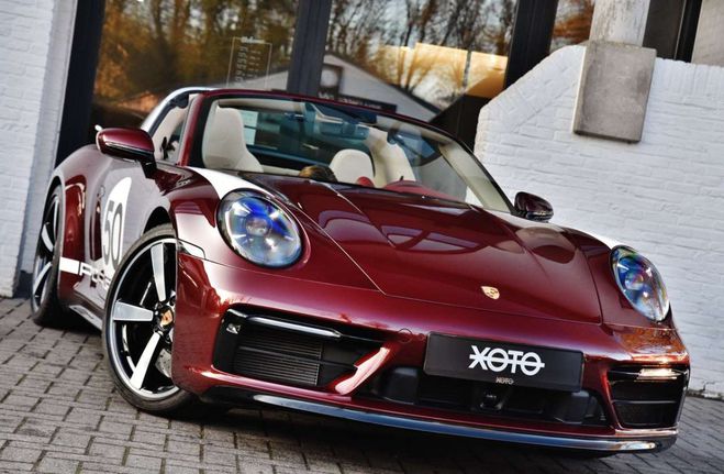 Porsche 911 992 TARGA 4S PDK HERITAGE EDITION Rouge M�tallis� de 
