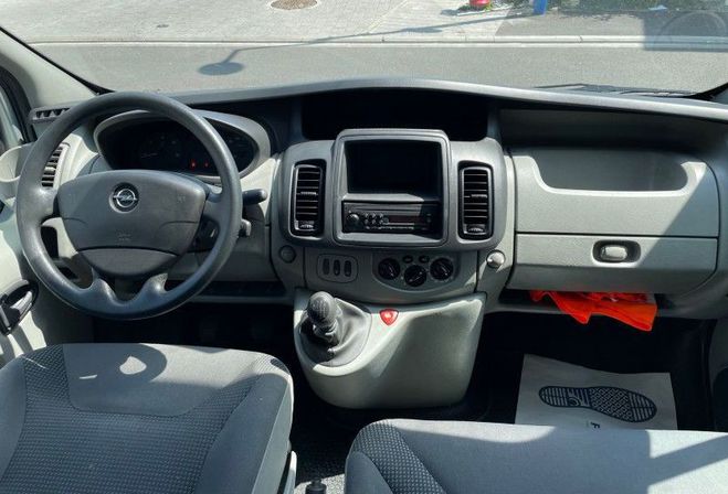 Opel Vivaro COMBI 2.5 CDTI145 M1 PACK CLIM  de 2011