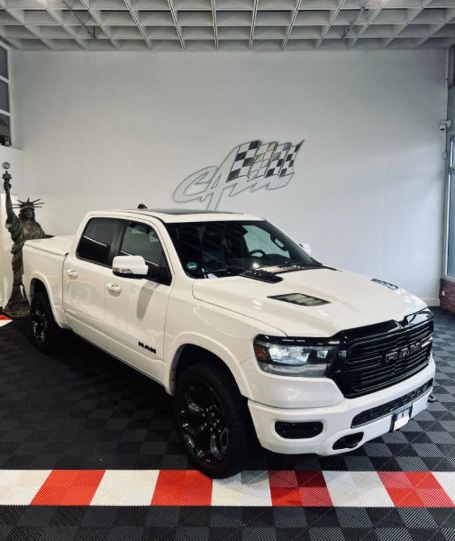 Dodge Ram 1500 4X4 V8 5.7L HEMI LARAMIE BLANC de 2020