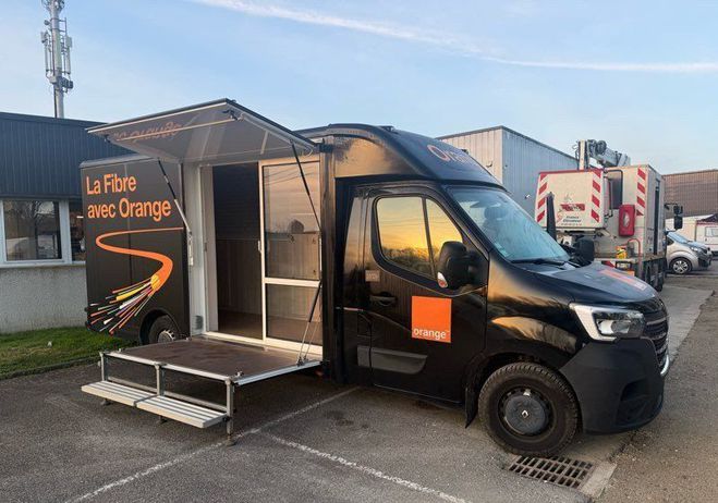 Renault Master 29990ht 20m3 plancher bas cellule de vie Noir de 2020