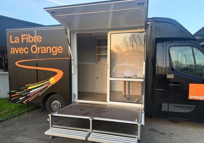 Renault Master 29990ht 20m3 plancher bas cellule de vie Noir de 2020