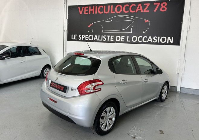 Peugeot 208 1.6 e-hdi 92 cv active clim 12-2012 4x Gris de 2012
