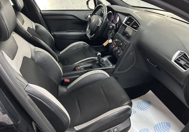 Citroen DS4 16 e-hdi 112 cv so chic 12-2011 4x Noir de 2011