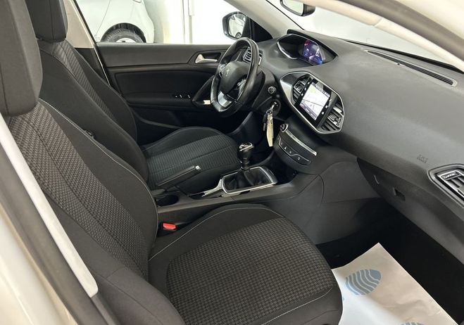 Peugeot 308 1.2 110 cv active business gps 01-2021 p Blanc de 2021