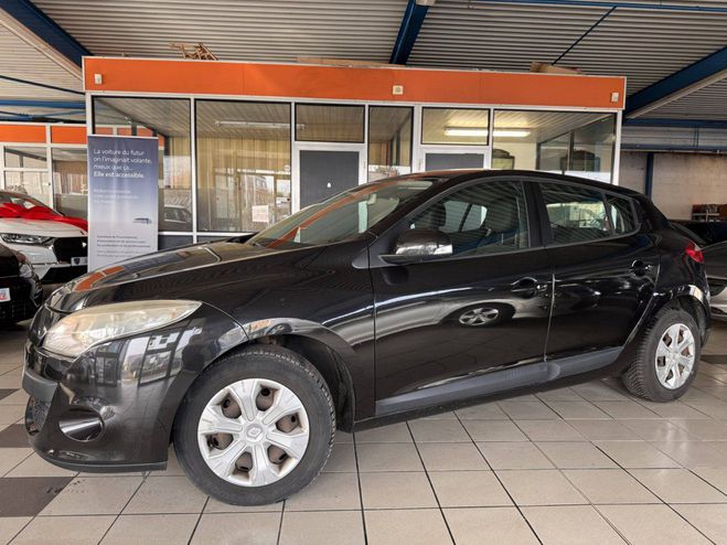 Cliquer pour voir la photo suivante Renault Megane III 1.5 dCi85 eco² Expression NOIR de 2009