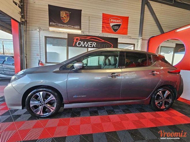 Nissan Leaf ELECTRIC 150 122PPM 40KWH AVEC-BATTERIE  Gris de 2018