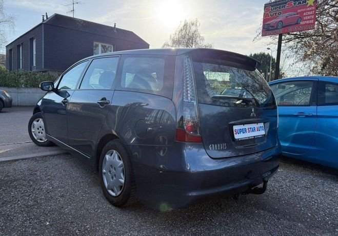Mitsubishi Grandis 2.4l intense 163cv bvm5 7 places Gris de 2006