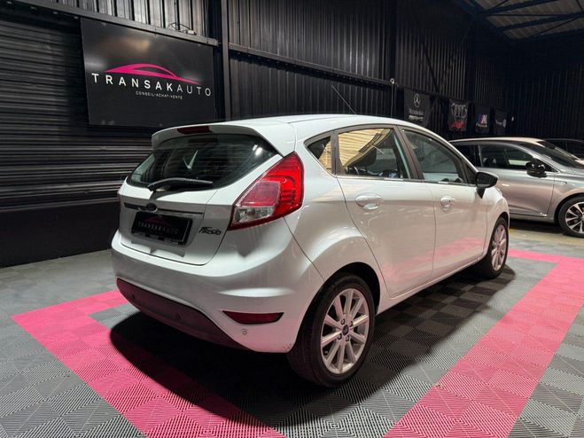 Ford Fiesta 1.5 TDCi 75 Titanium Blanc de 2015