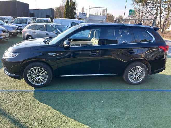 Mitsubishi Outlander 2.4 240H 135 TWIN-MOTOR PHEV HYBRID 13.8 Noir de 2018