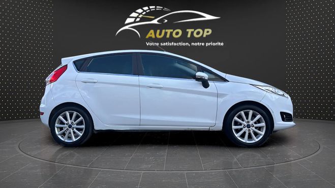 Ford Fiesta 1.0 ECOBOOST 100CH TITANIUM POWERSHIFT 5 BLANC de 2015