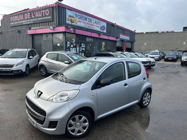Cliquer pour voir la photo suivante Peugeot 107 (2) 1.0 12V 68 ACCESS 5P 60000KM BELLE Gris de 2009
