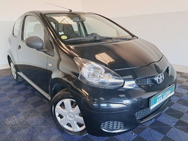 Cliquer pour voir la photo suivante Toyota Aygo 1.0 VVT-i In Noir de 2010