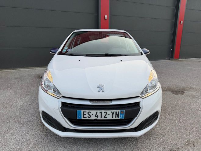 Peugeot 208 1.2 PureTech 68ch BVM5 Like Blanc de 2017