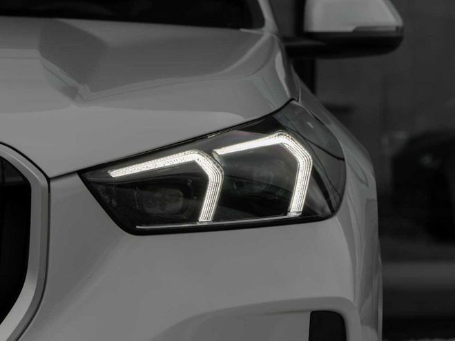 BMW X1 sDrive 20i Mpack PanoRoof Adaptive Headl Blanc Mineral White de 