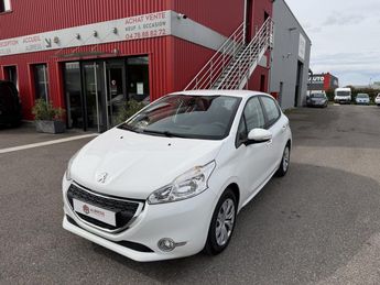  Voir d&eacute;tails -Peugeot 208 1.4 HDi FAP - 68 BERLINE Style PHASE 1 &agrave; Dagneux (01)