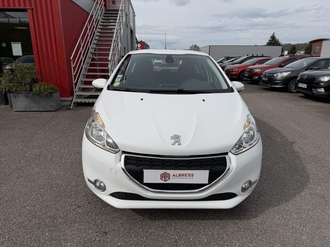 Peugeot 208 1.4 HDi FAP - 68 BERLINE Style PHASE 1 BLANC de 2015
