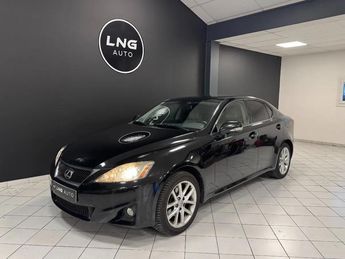  Voir d&eacute;tails -Lexus IS 200 2.2 D4D 150 cv Pack Luxe &agrave; Pusignan (69)