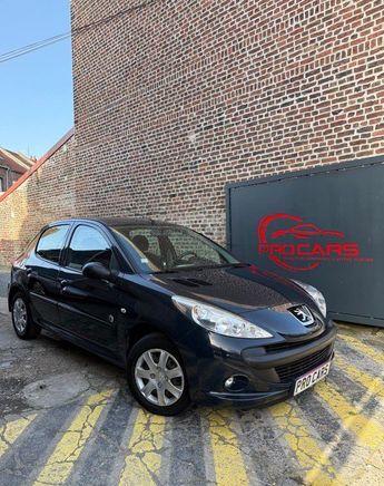 Voir d&eacute;tails -Peugeot 206 206  G�n�ration 1,1i 60Ch &agrave; Douai (59)