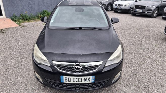 Opel Astra 1.3 CDTI95 FAP COSMO Noir de 2011