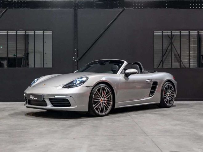 Porsche 718 Boxster S - Spicy Motor Noir de 2018