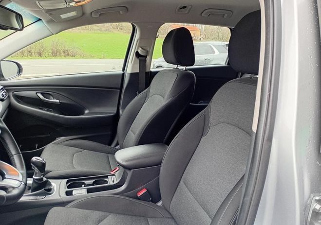 Hyundai I30 SW 1.6 CRDi 115 BVM6 Business Gris de 2021