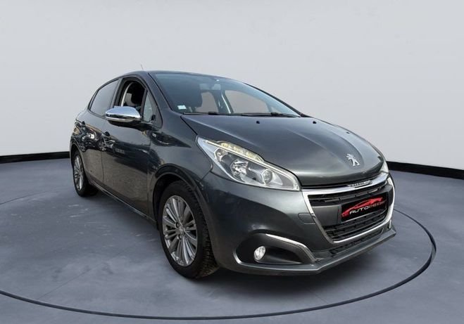 Peugeot 208 1.2 110 ch style garantie 12 mois kit di Autre de 2017