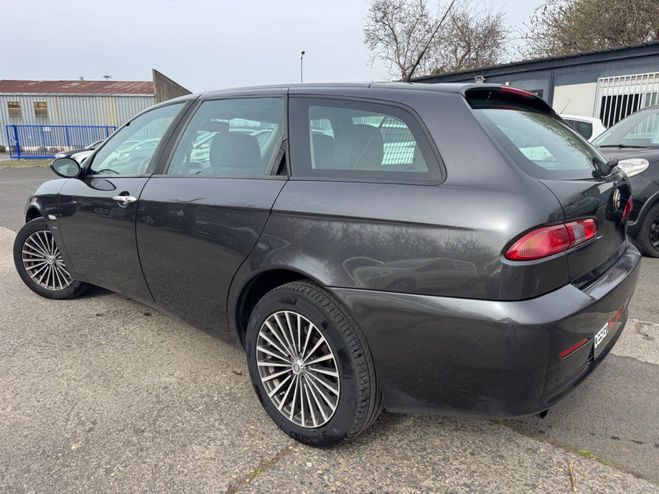 Alfa romeo 156 SPORTWAGON 1.9 JTD 115CH 8V Distinctive Gris de 2004