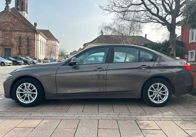 BMW Serie 3 f30 320d sport 184ch Marron de 2012
