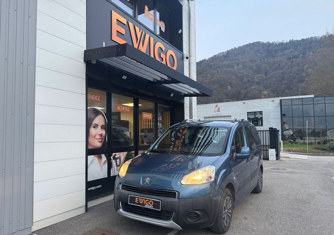 Cliquer pour voir la photo suivante Peugeot Partner Tepee combi 1.6l vti 100ch active radars Bleu de 2013