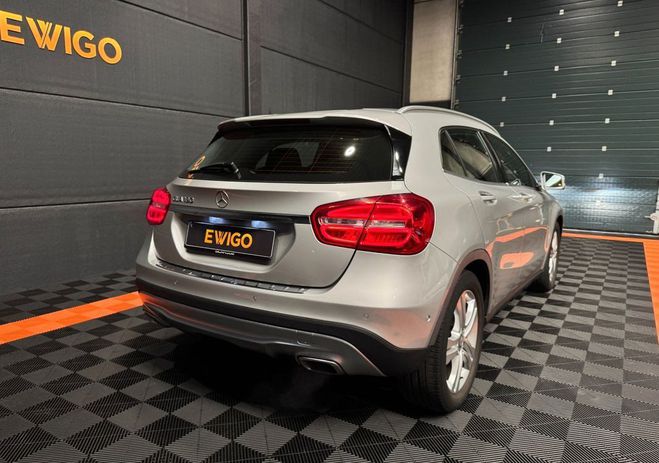 Mercedes Classe GLA Classe 1.6 122ch sensation 7g-dct entret Gris de 2017