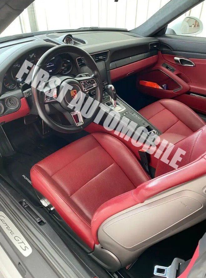 Porsche 911 COUPE 991 3.0 LITRES 450CV GTS PDK PHASE Blanc Pure de 2018