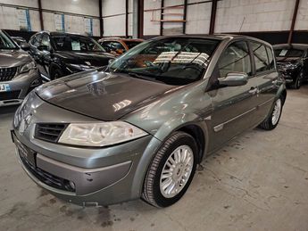  Voir d&eacute;tails -Renault Megane II 2.0 16v 135ch Privil�ge BVA &agrave; Sainte-Genevi�ve-des-Bois (91)