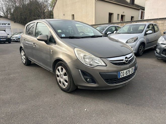 Cliquer pour voir la photo suivante Opel Corsa 1.3 CDTI 75 ch Essentia Gris de 2012