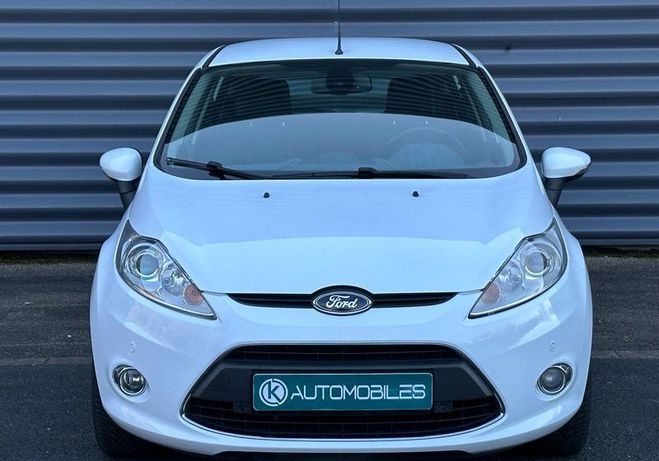 Ford Fiesta 1.6 TDCI 95CH 169500Km �DITION TITANIUM  Blanc de 2011