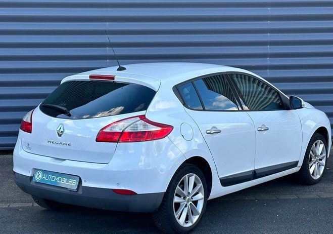 Renault Megane 3 III 1.6 110CH 117500Km �DITION NIGHT&D Blanc de 2010