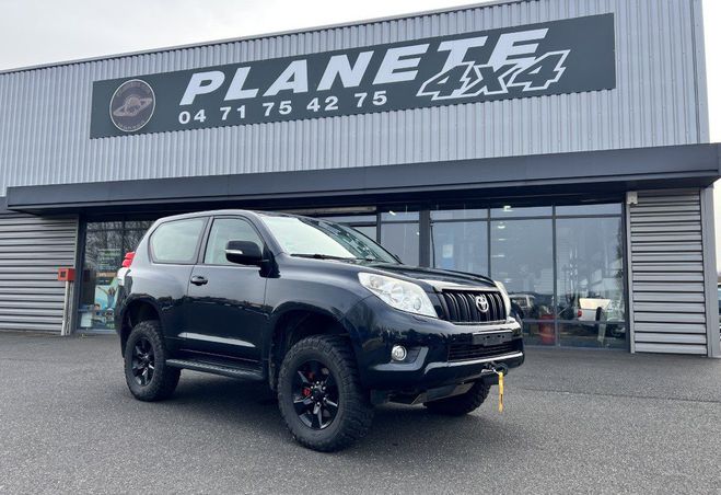 Cliquer pour voir la photo suivante Toyota Land Cruiser KDJ 155 3 l D4D 190 CV Le Cap Bleu Foncé de 2011