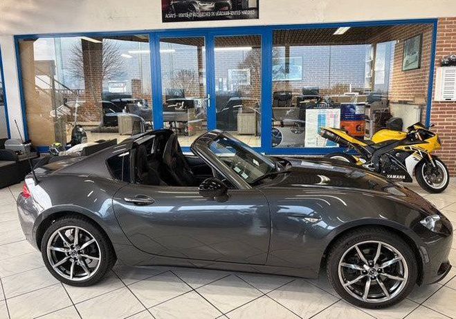 Mazda MX5 5 MX5 RF 2.0 Skyactiv-G Selection 160 ch Gris de 2017