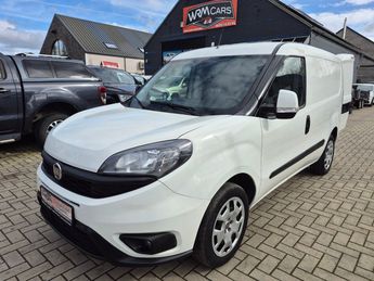  Voir d&eacute;tails -Fiat Doblo Professionnel &agrave; Gembloux (50)