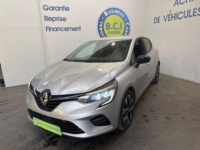 Renault Clio V 1.0 TCE 90CH EQUILIBRE Gris C de 2022