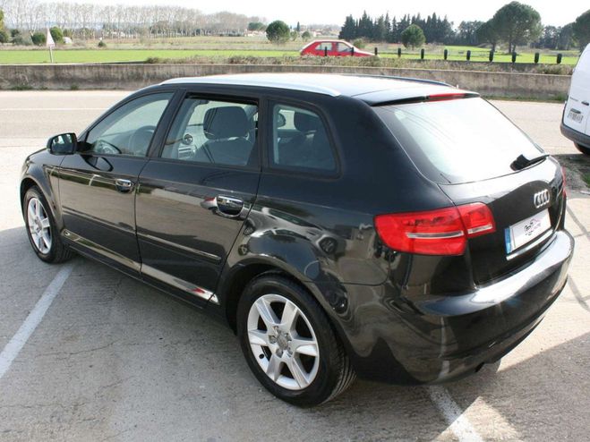 Audi A3 Sportback 1.6 TDI 105CH FAP ATTRACTION Noir de 2012