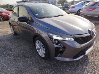  Voir d&eacute;tails -Renault Clio  &agrave; Yvrac (33)