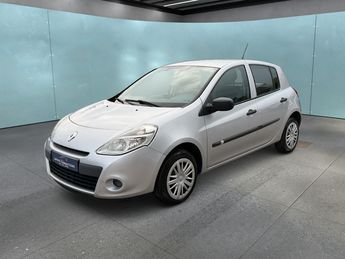  Voir d&eacute;tails -Renault Clio 1.2 16V 75CH EXPRESS CLIM 5P &agrave; Saint-Nabord (88)