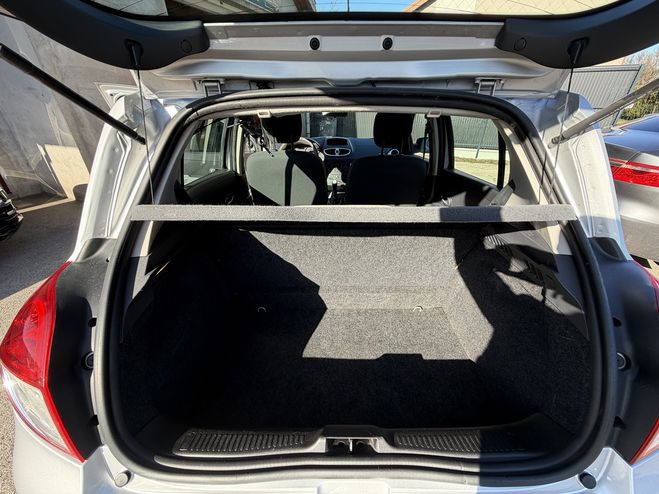 Renault Clio 1.2 16V 75CH EXPRESS CLIM 5P GRIS C de 2011